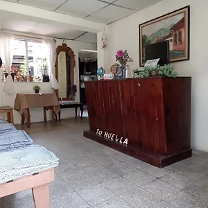 Hostel Huellas, Antigua